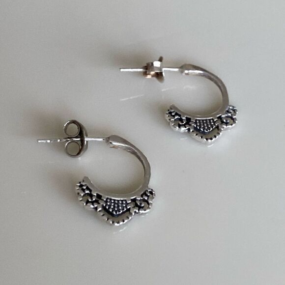 Sterling silver  earrings - Picture 1 of 4
